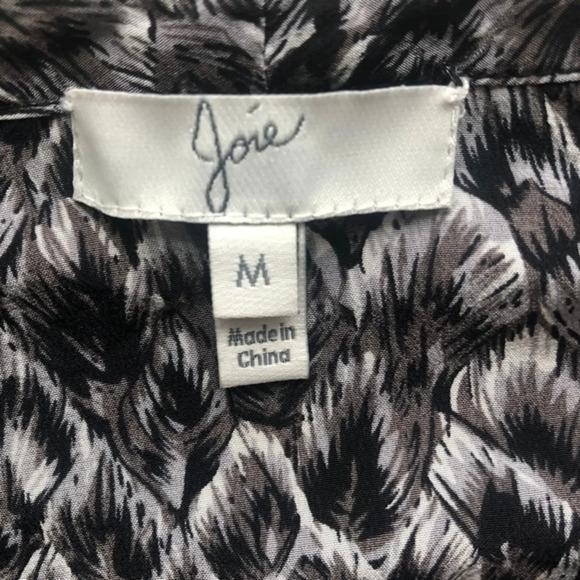 Joie Black Gray Feather Print Silk Blouse Top M - Picture 7 of 7